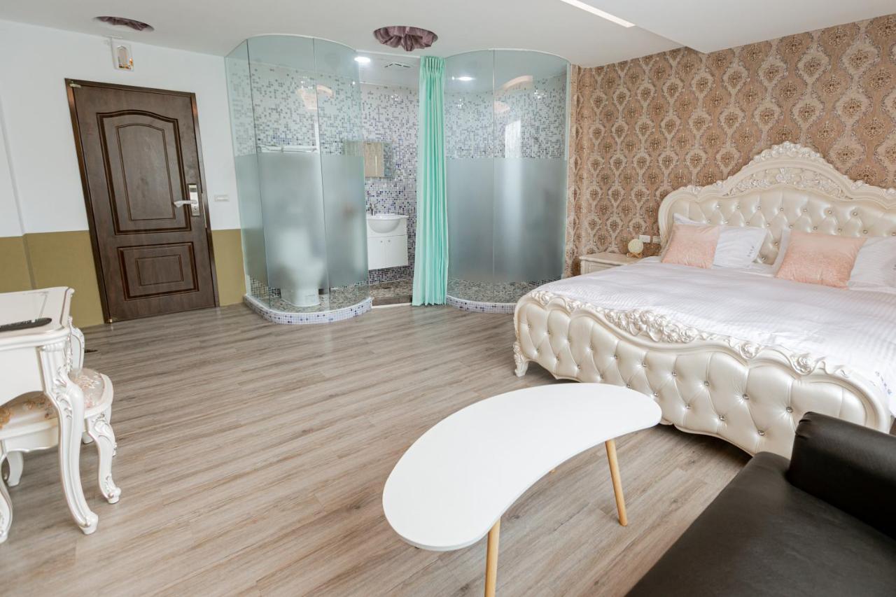 הואליין סיטי You Yue B&B מראה חיצוני תמונה